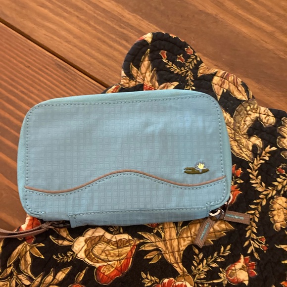 Lily Pad Wallet - Picture 1 of 4